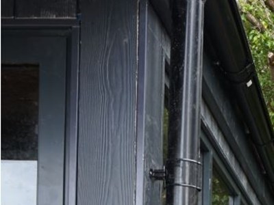 Close up side on gutter.JPG